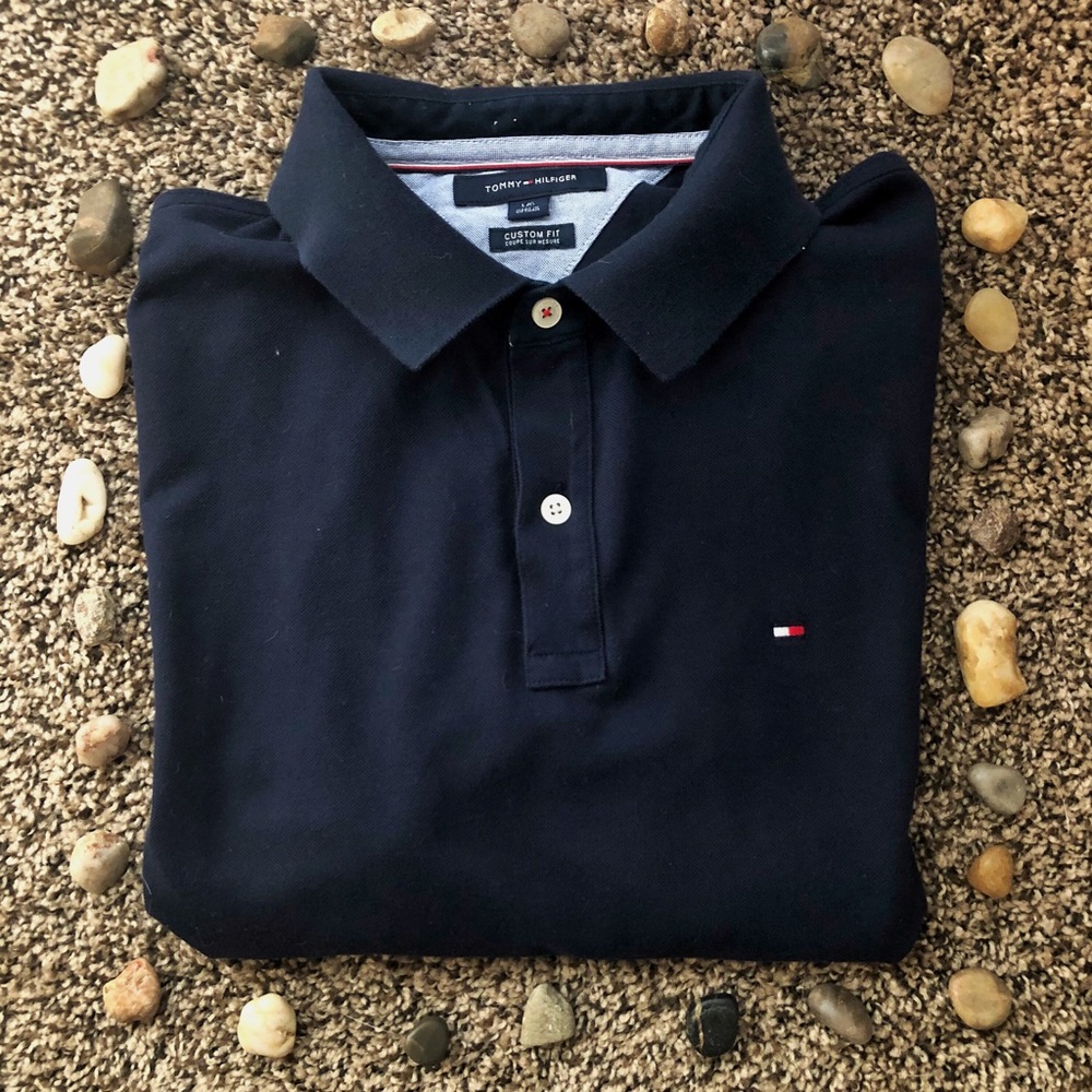 🛍 Tommy Hilfiger large navy polo